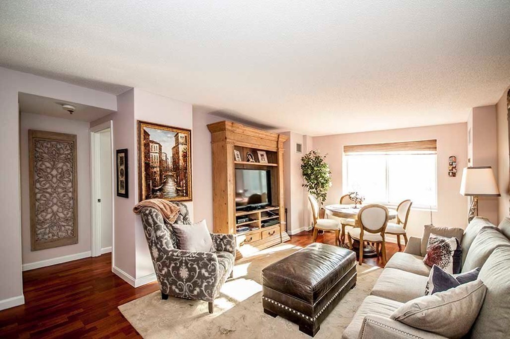 8 Museum Way, East Cambridge