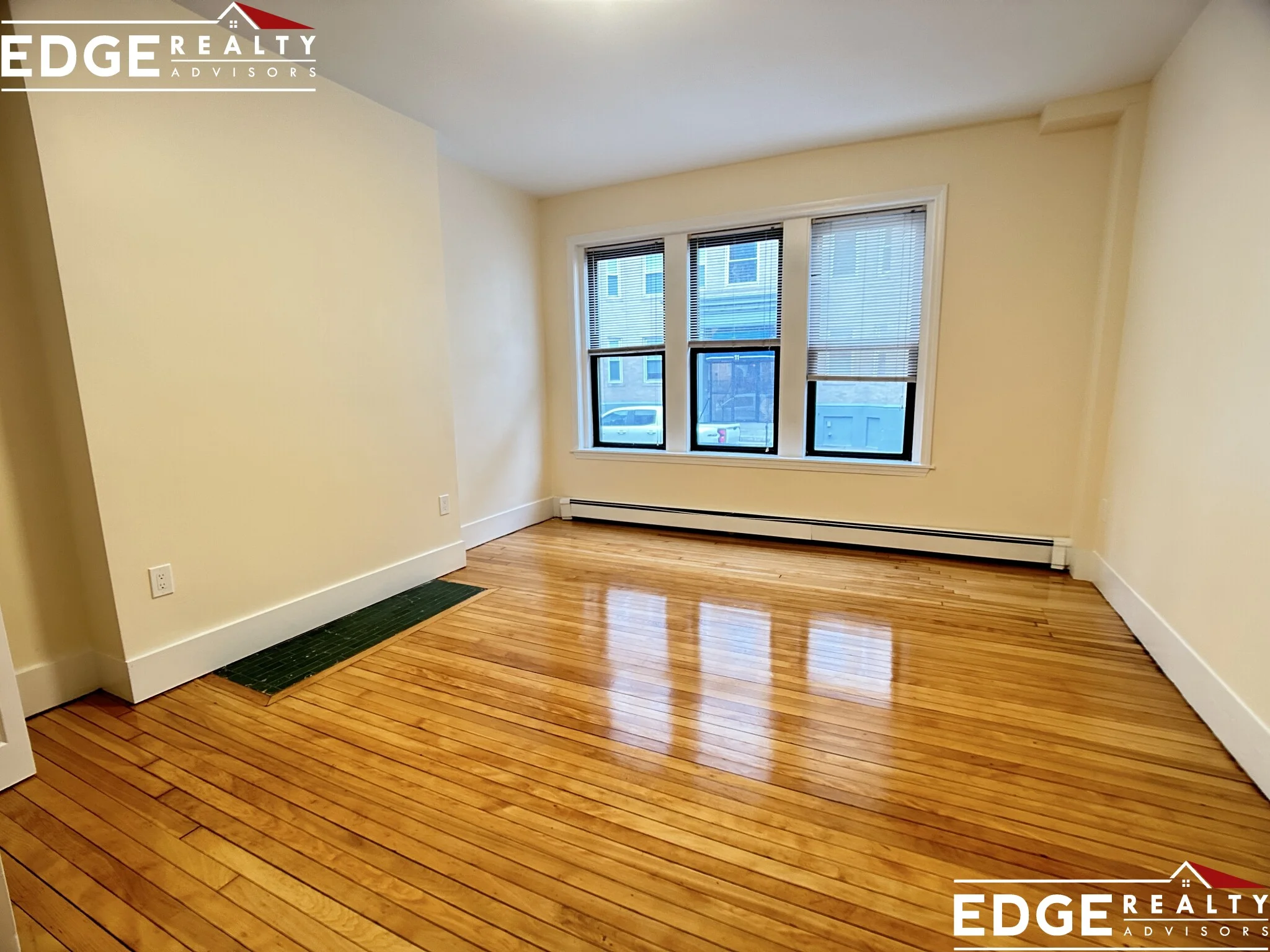 8 Royce Rd, Brighton