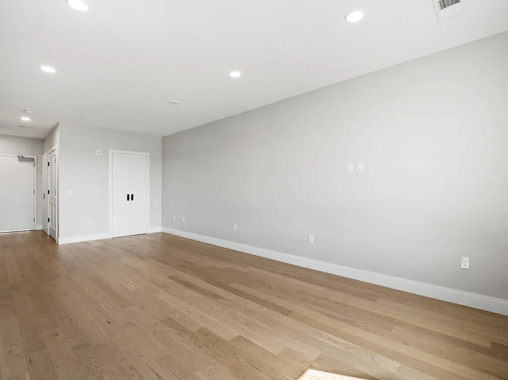 9 Central St, Spring Hill