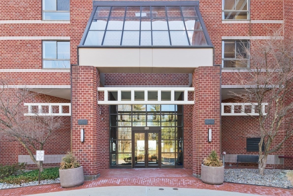 199 Coolidge Ave, Watertown