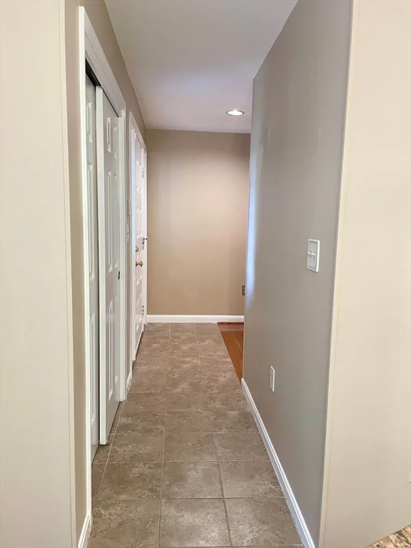 58 Heather Ct, Nashua