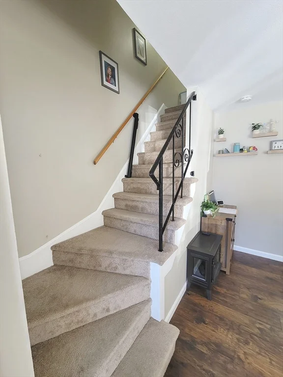 273 Forge Village Rd, Groton