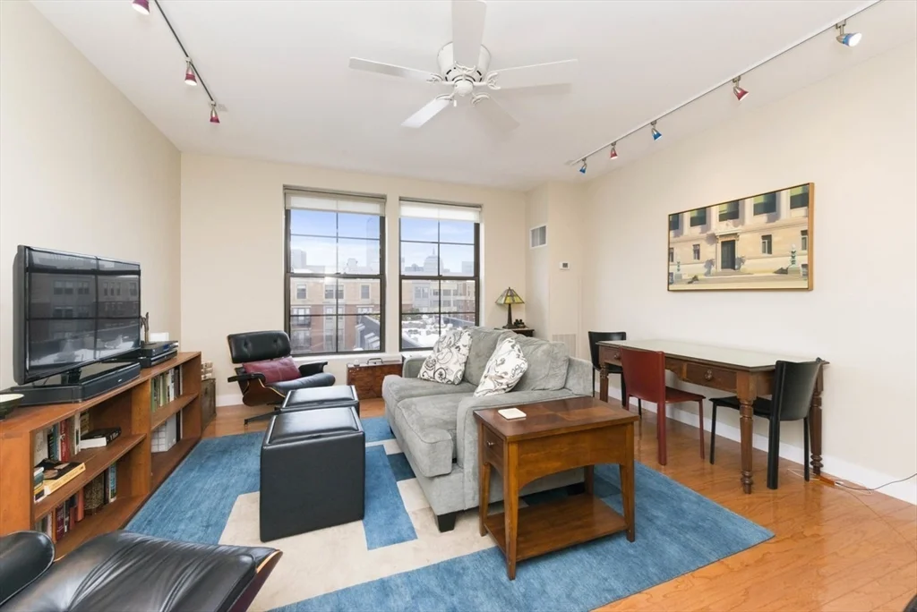 535 Harrison Ave, South End