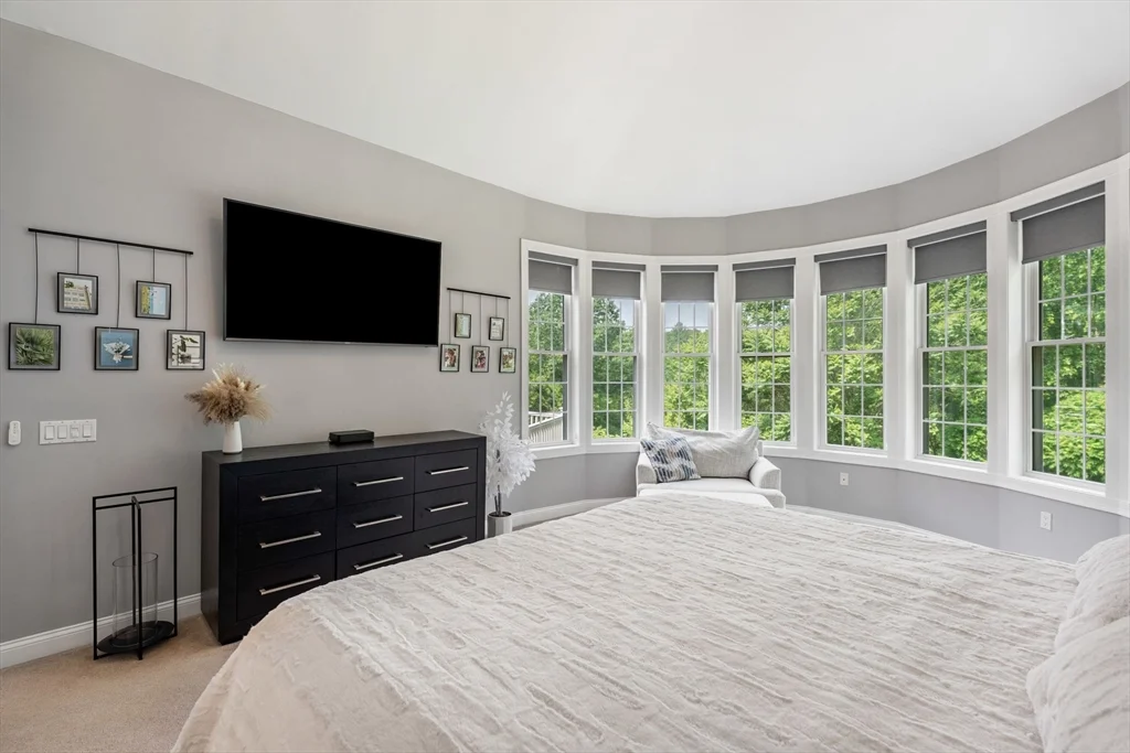 31 Cedar St, North Reading