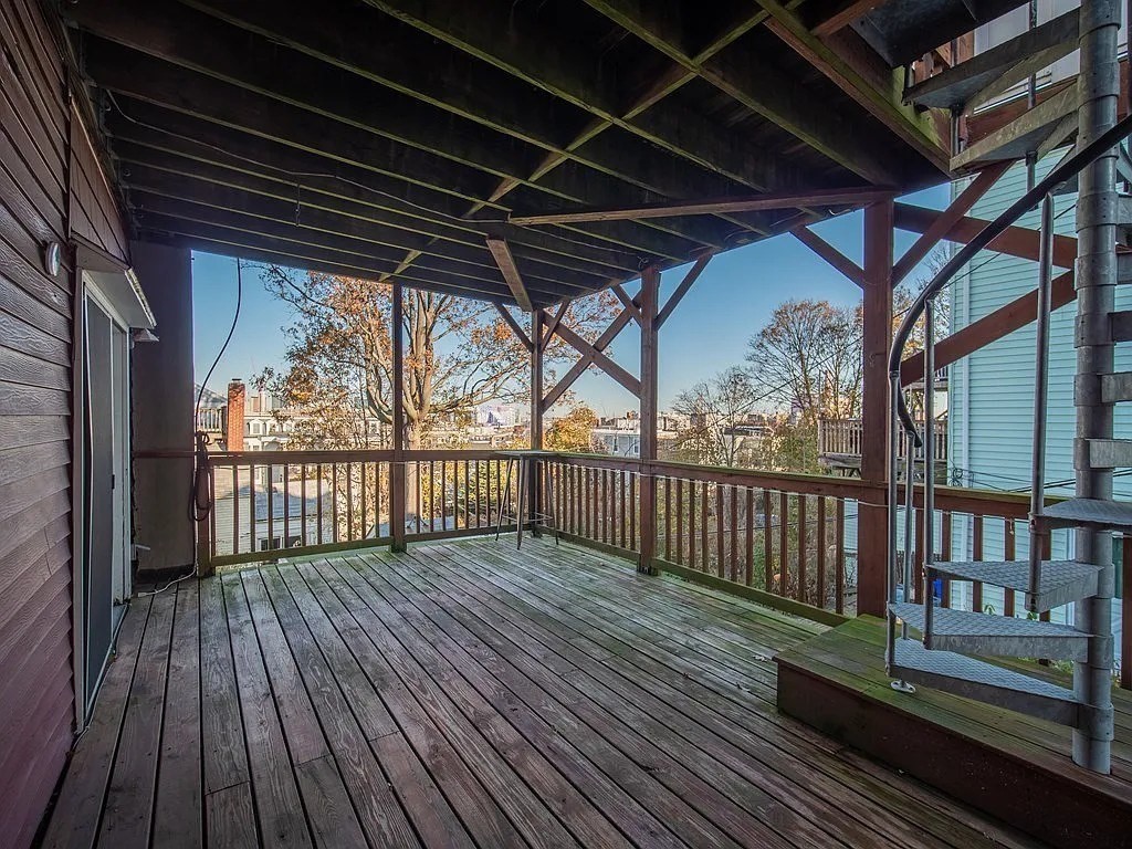 510 E Broadway, South Boston