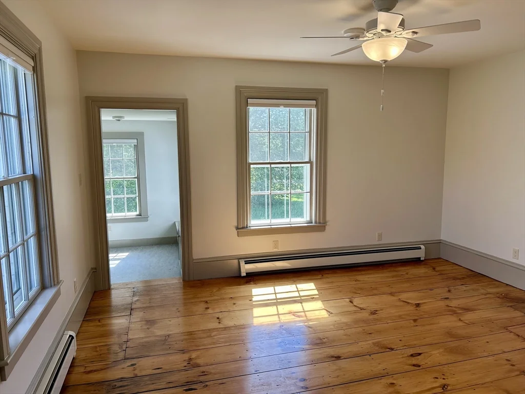 831 Lexington Rd, Concord