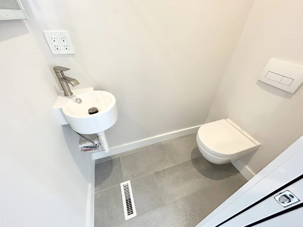 2 West 3rd, South Boston