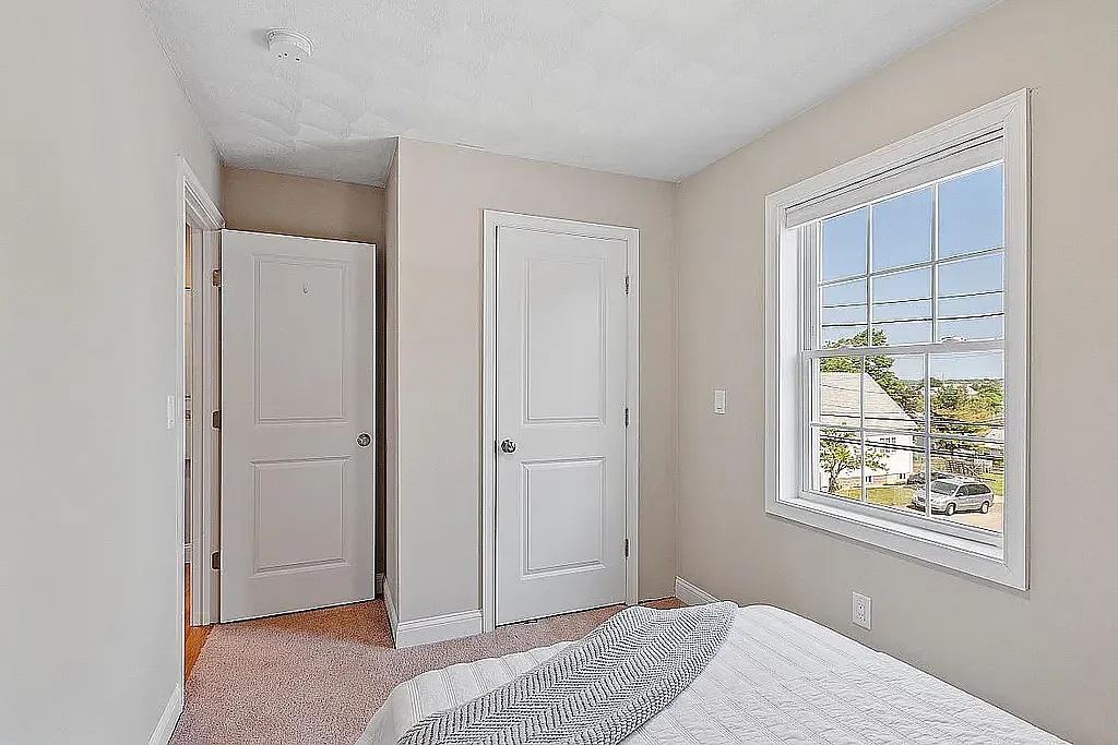 25 Hopkins St, Revere