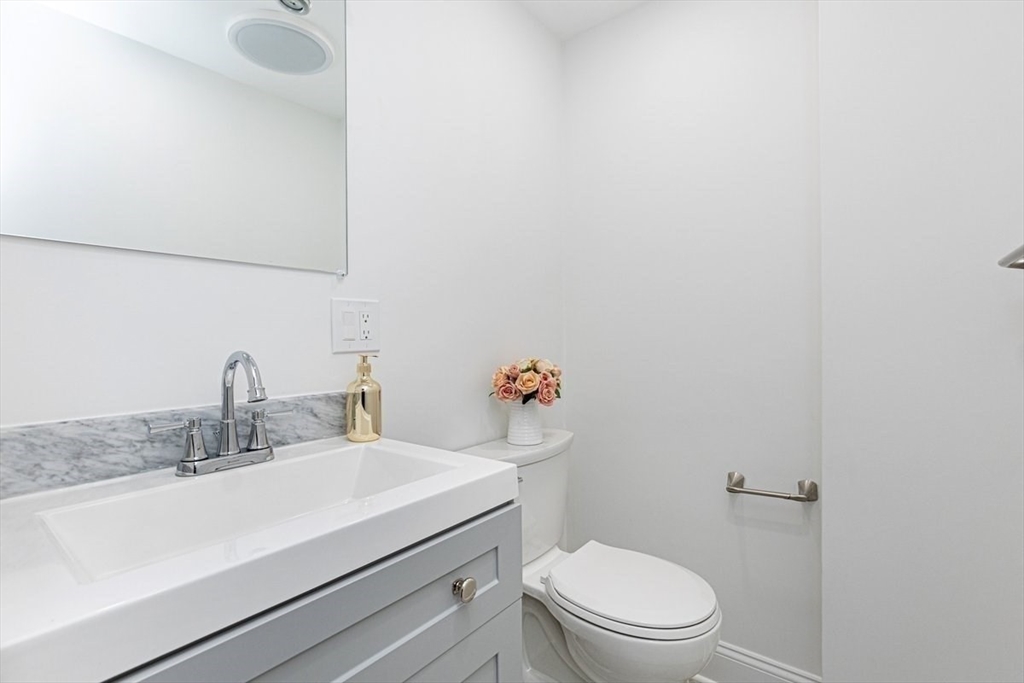 57 Howard St, Revere