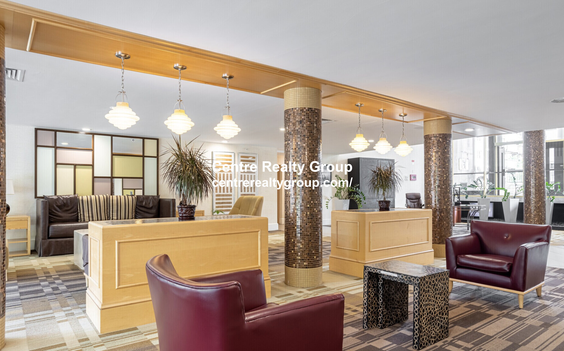 101 Monmouth Ct, Longwood