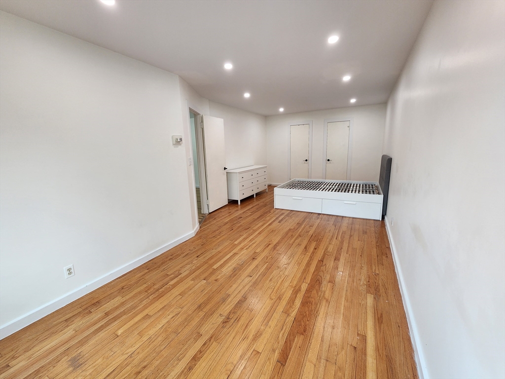 125 Pleasant St, Arlington