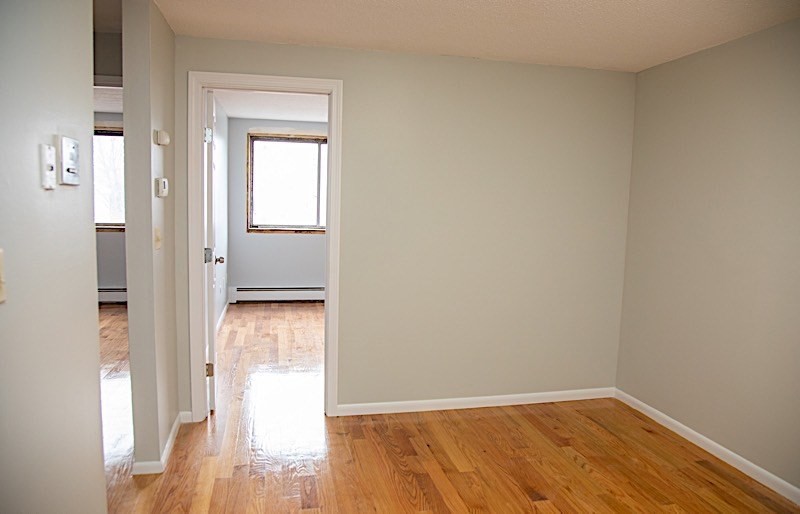 14 Murdock, Ball Square