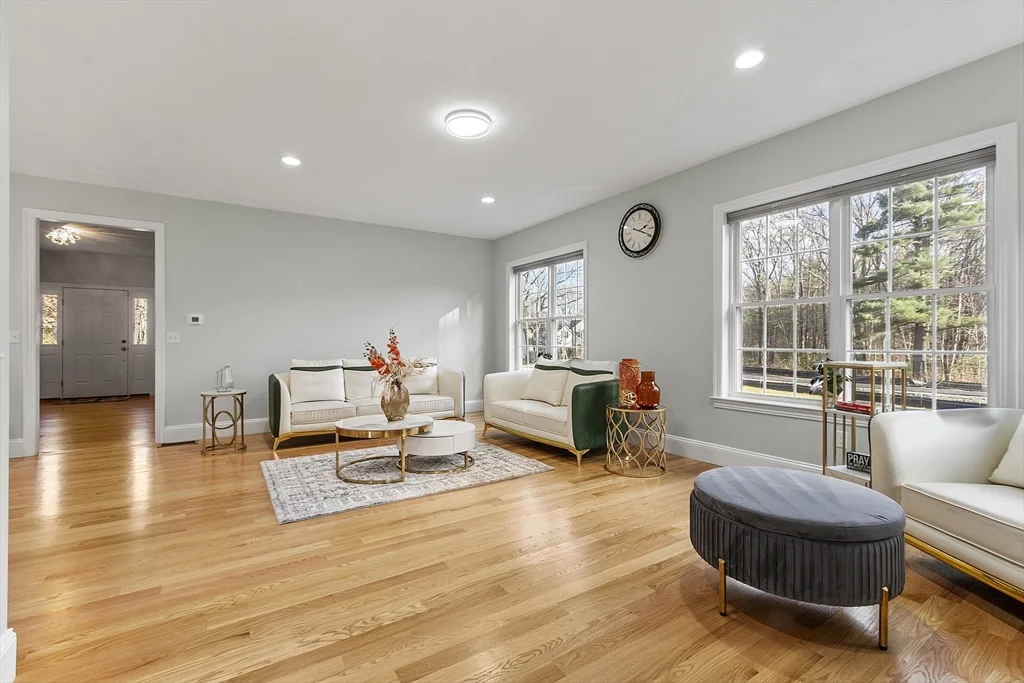 27 Spring Rd, Westborough