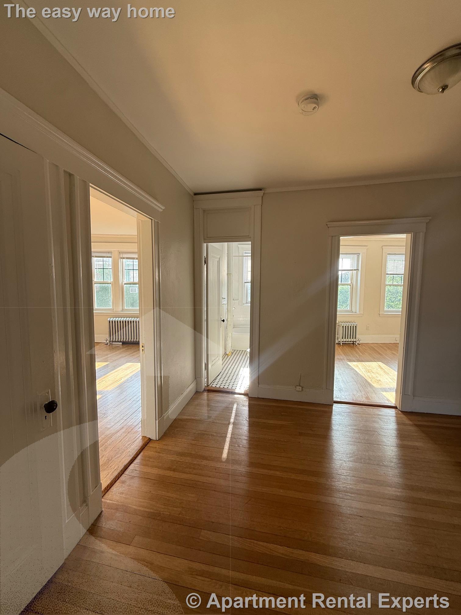 1558 Massachusetts Ave, Harvard Square