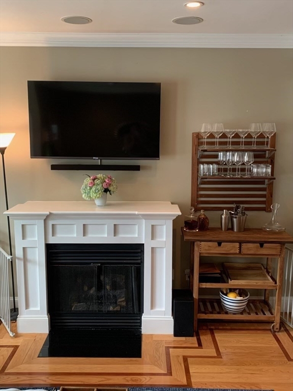 612 E 8th, South Boston