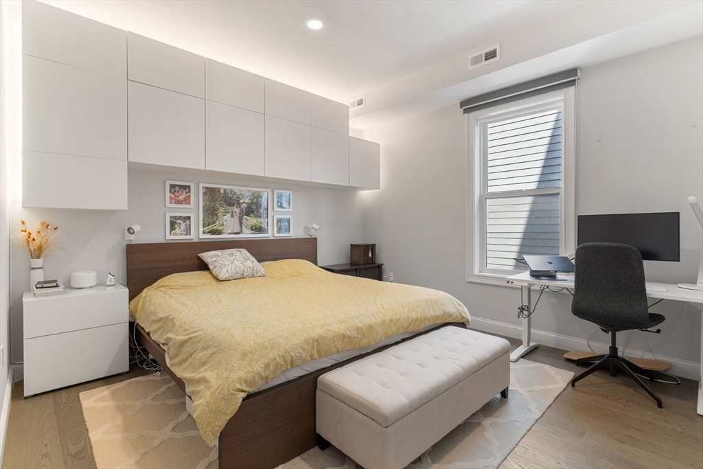 40 Medford St, Somerville