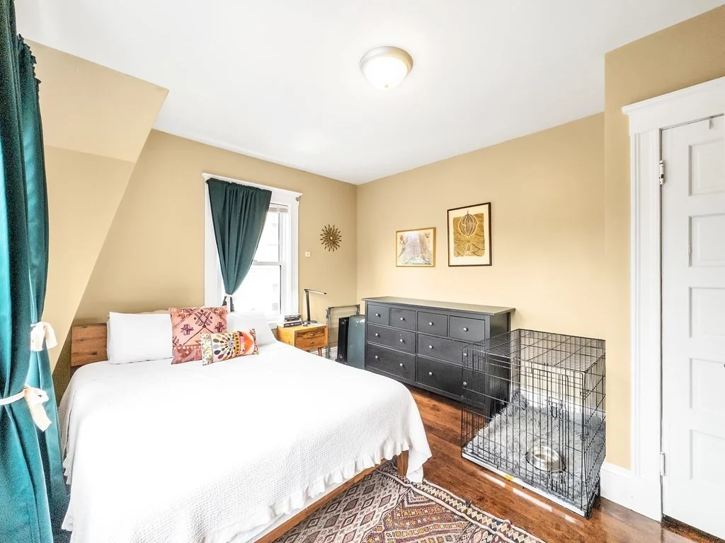18 Alberta St, West Roxbury