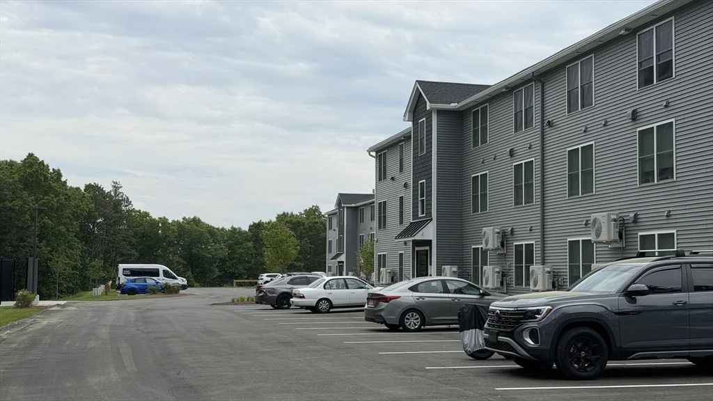 251 Sladen St, Dracut