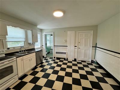 273 Washington St, Ward Two