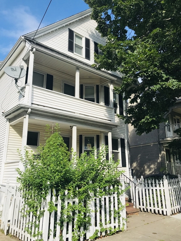 5 Lexington Ave, Powder House Square