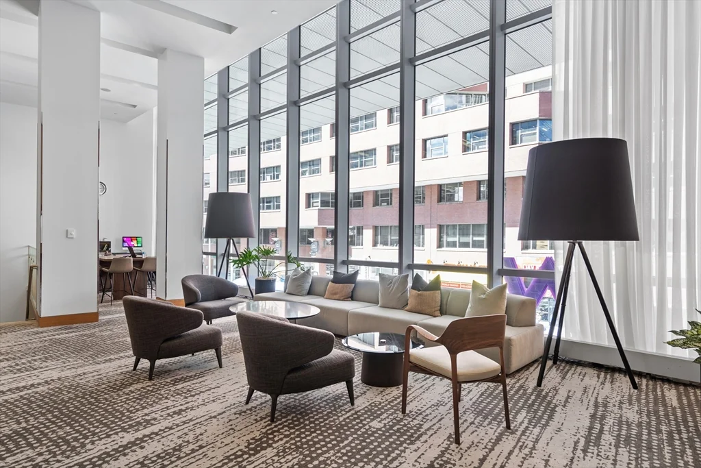 110 Stuart St, Back Bay