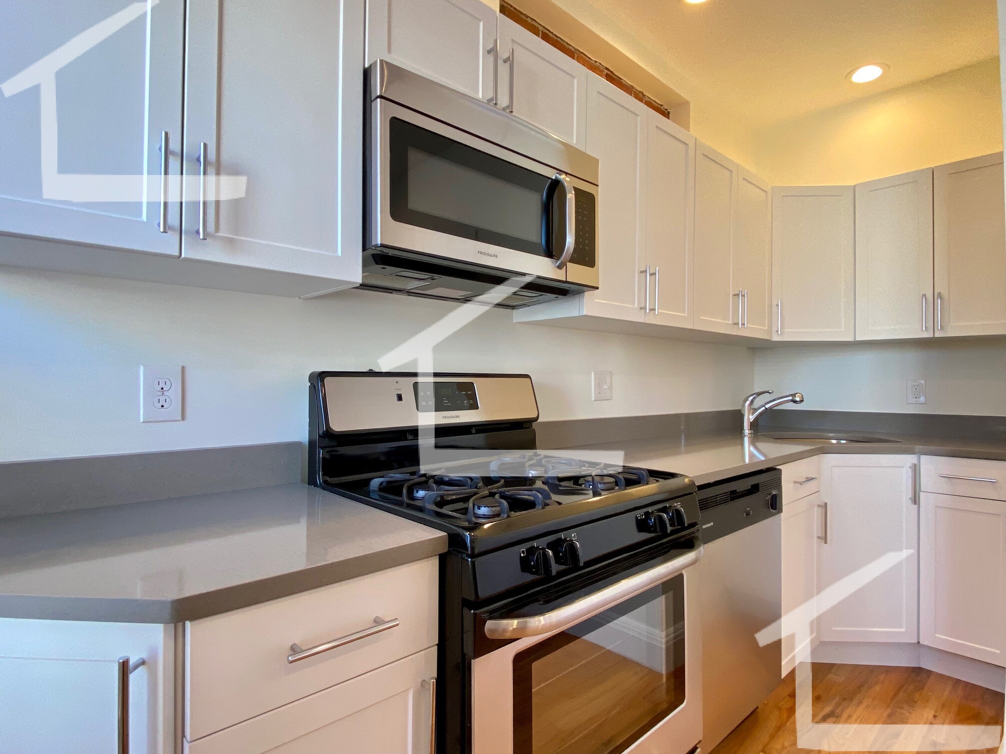 10 Brainerd Rd, Allston