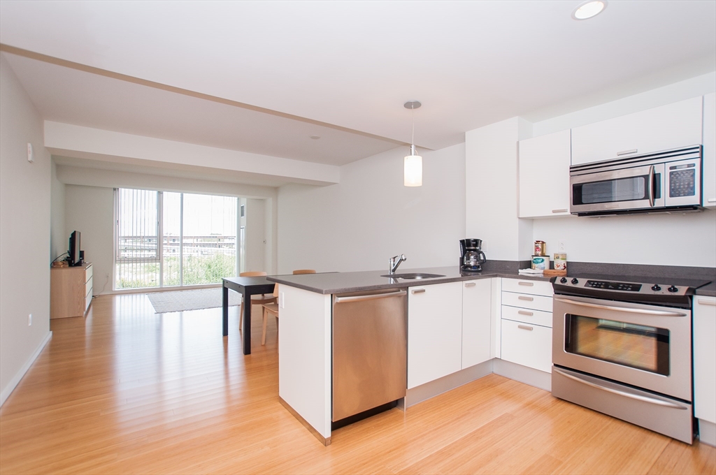 2 Earhart St, East Cambridge