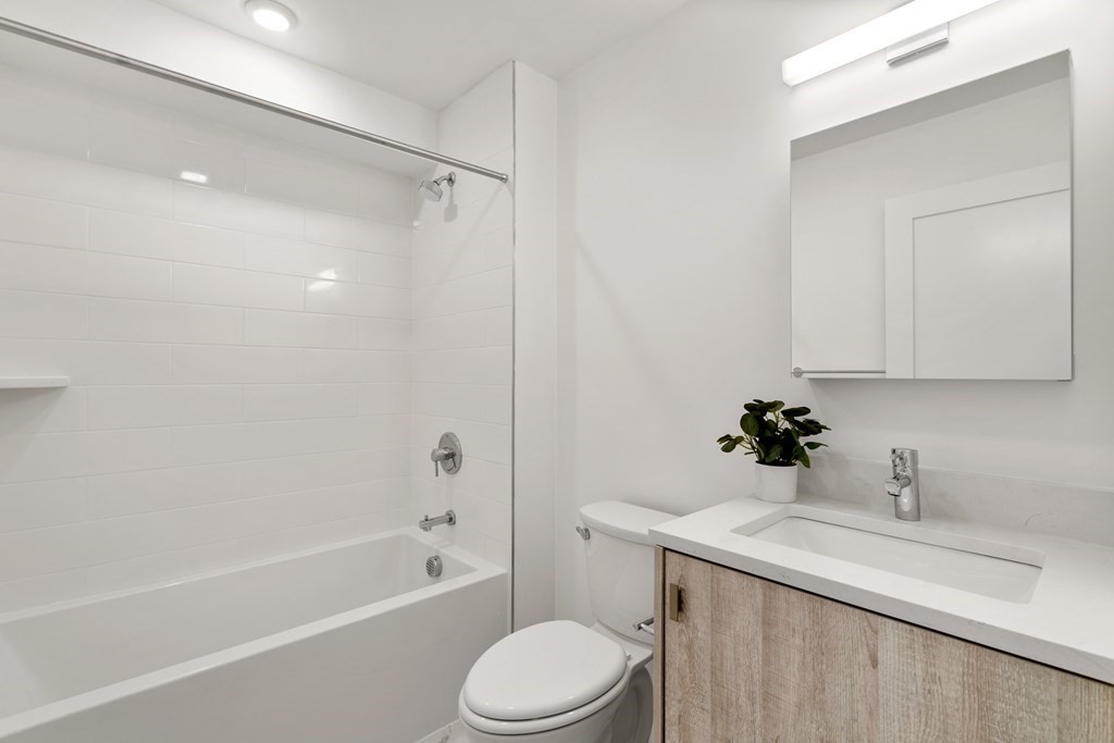 917 Bennington St, East Boston