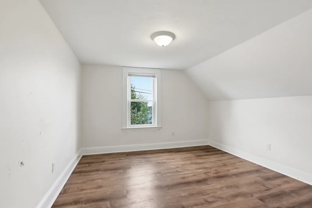 121 Glendale St, Everett