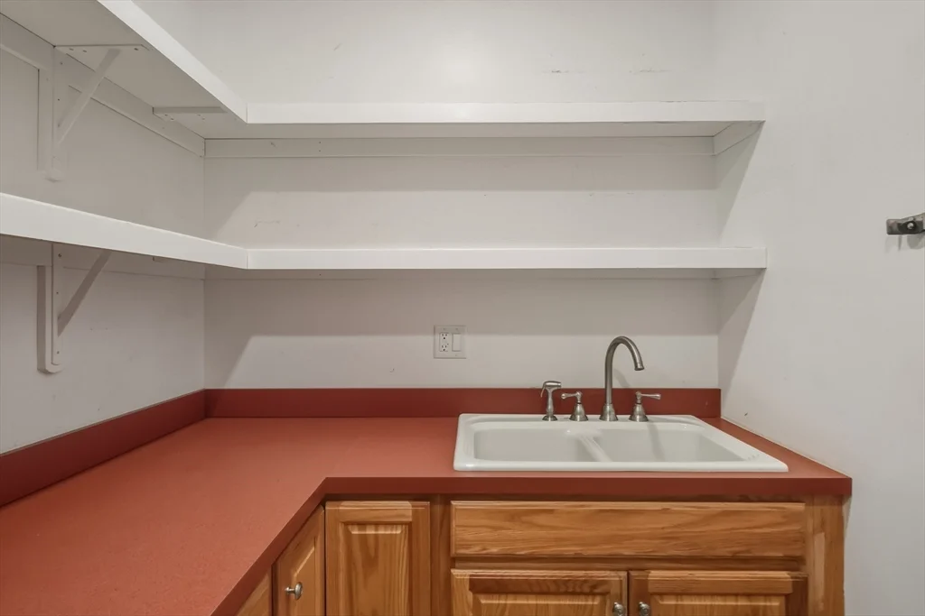 1327 Liberty, Braintree