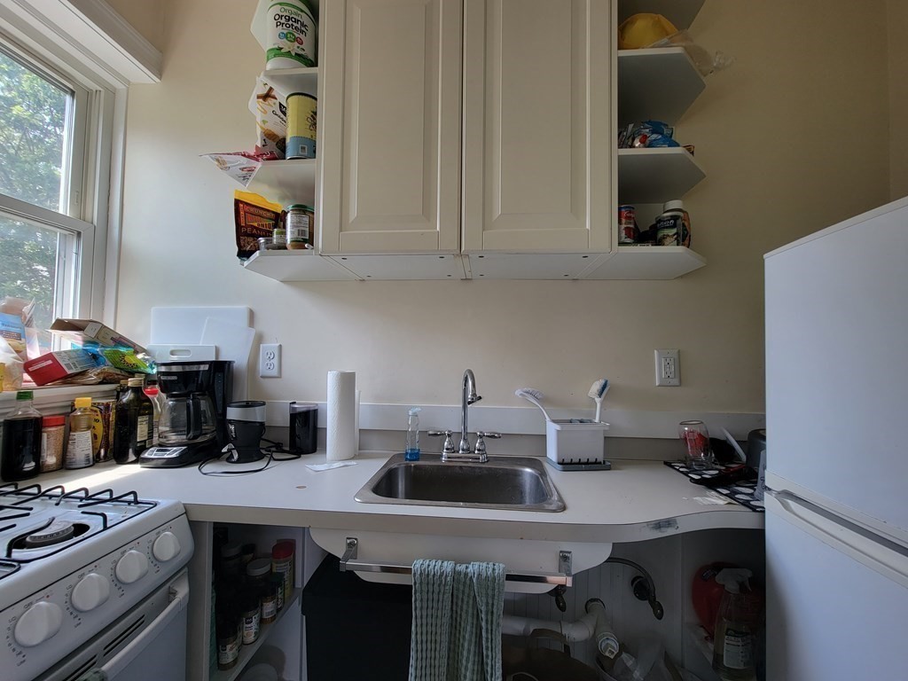 164 Strathmore Rd, Brighton