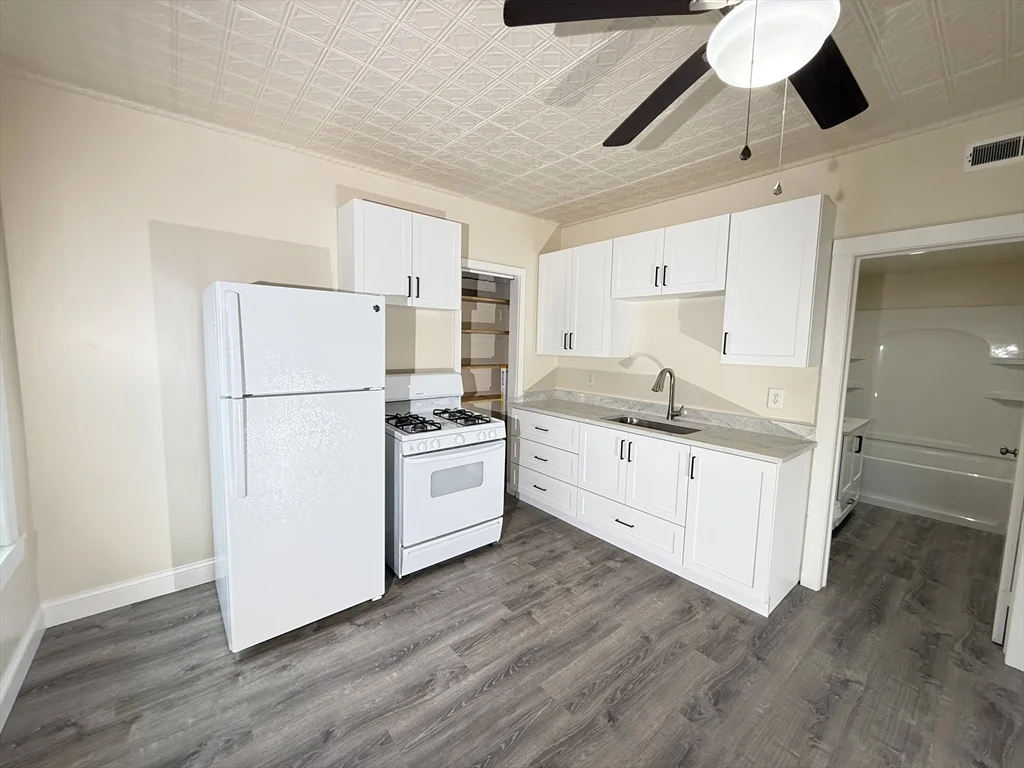 227 White St, Pawtucketville
