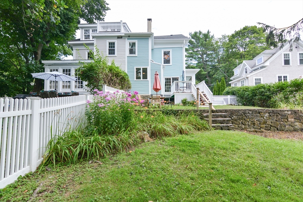 3 Abbot Ct, Marblehead