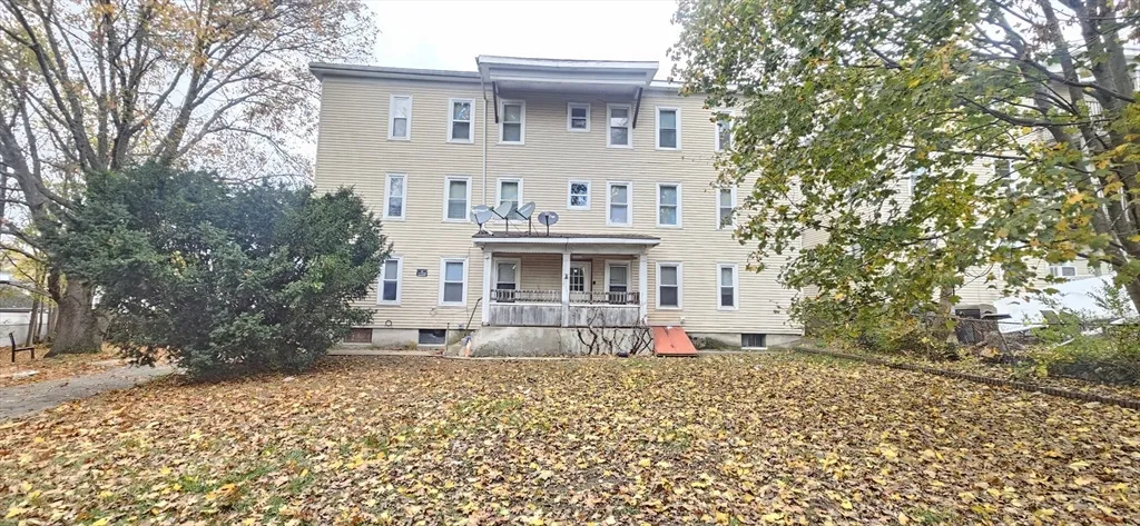 93 Arthur St, Brockton