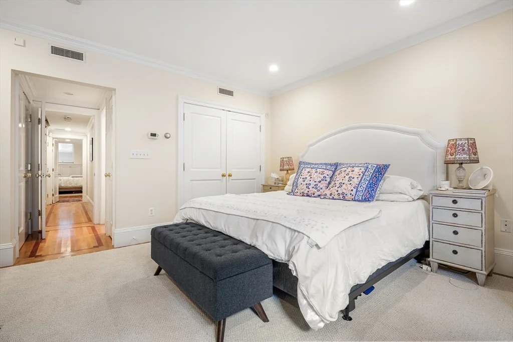 28 Marlborough St, Back Bay