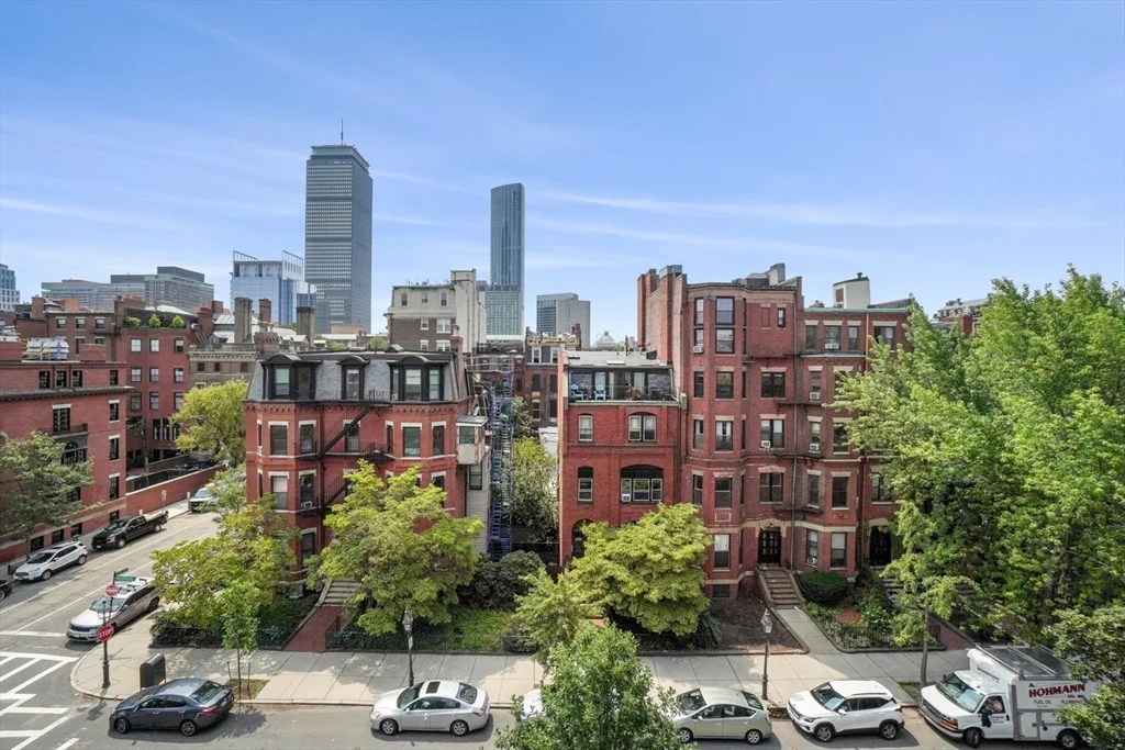 365 Marlborough St, Back Bay