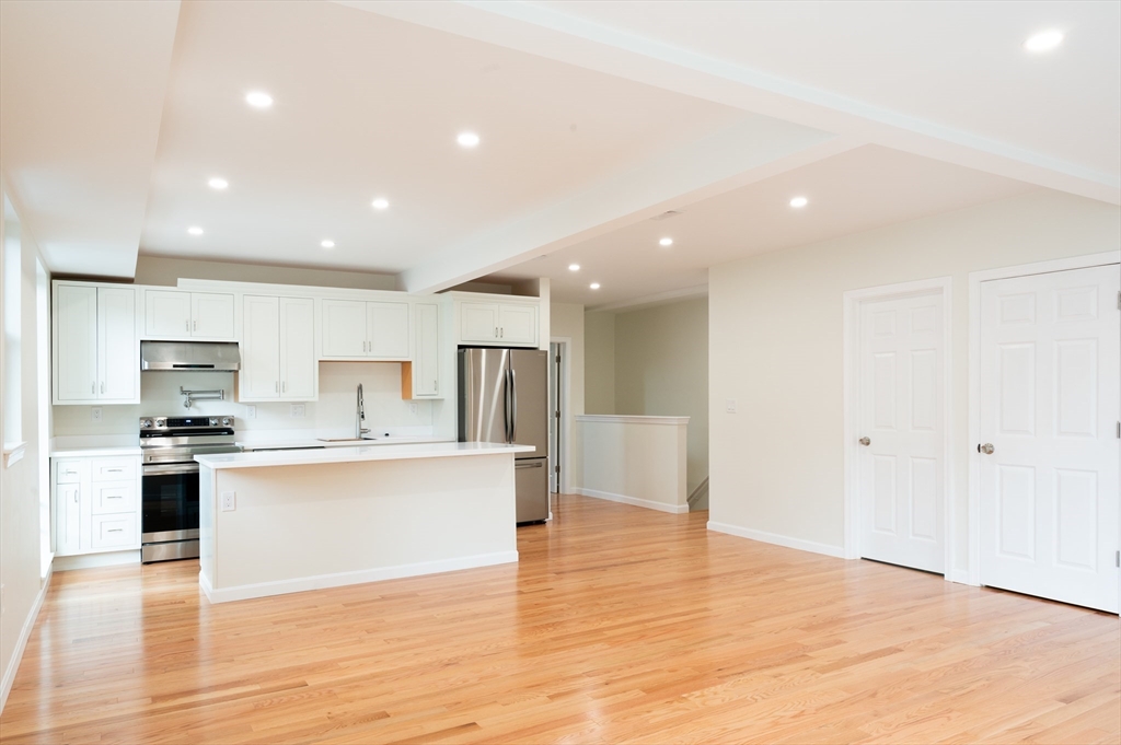 171 Everett St, Allston