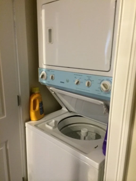 178 Hillside St, Mission Hill