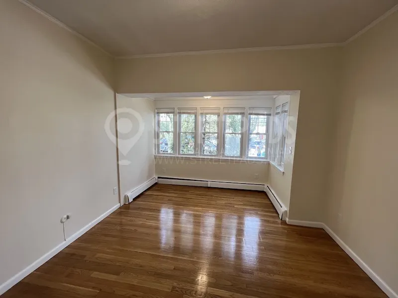 2018 Commonwealth Ave, Brighton