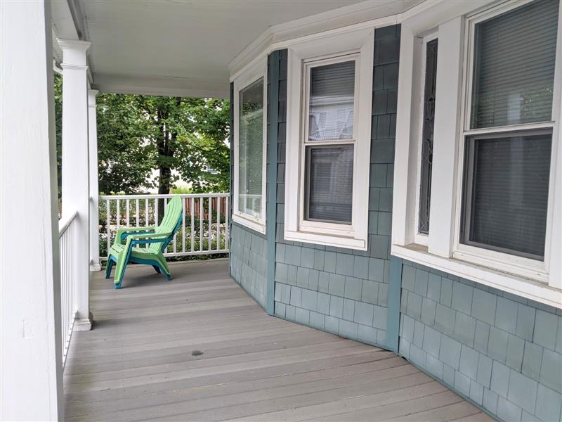 19 Leonard St, Tufts