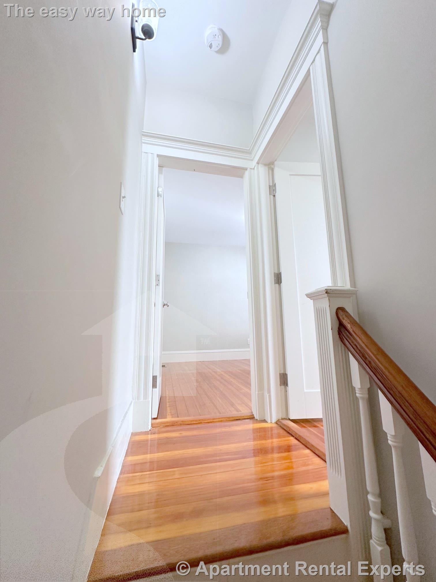 58 Bromfield Rd, Tufts