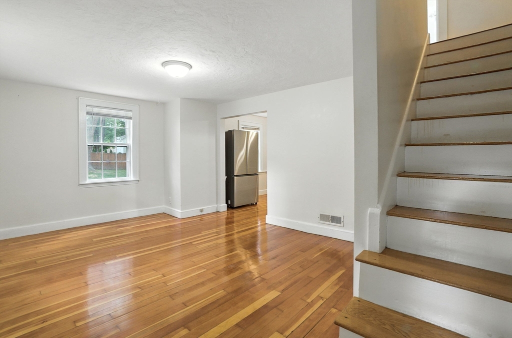 62 Lincoln Ave, Lynnfield