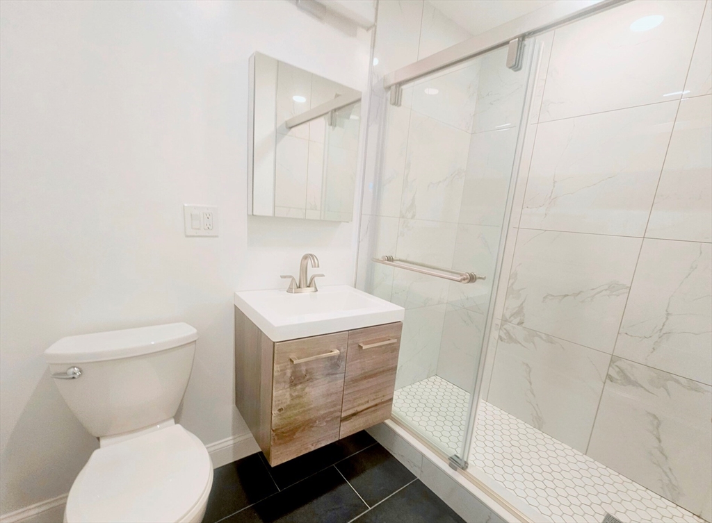 379 Commonwealth Ave, Back Bay