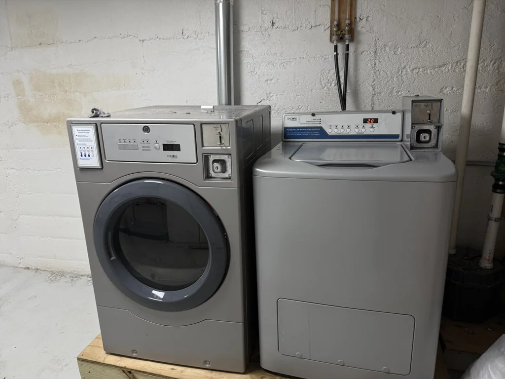 10 Leyden St, Plymouth