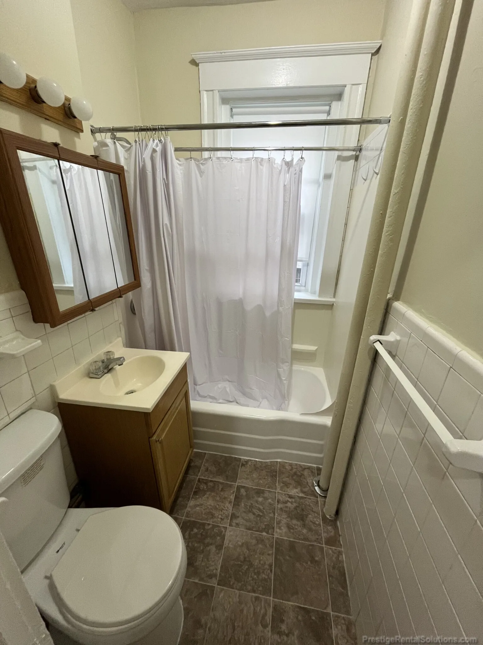 68 Woodstock Ave, Brighton