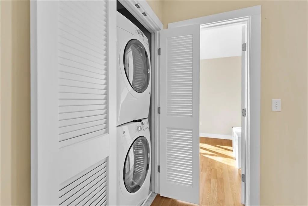 100 Turtle Brook Rd, Canton