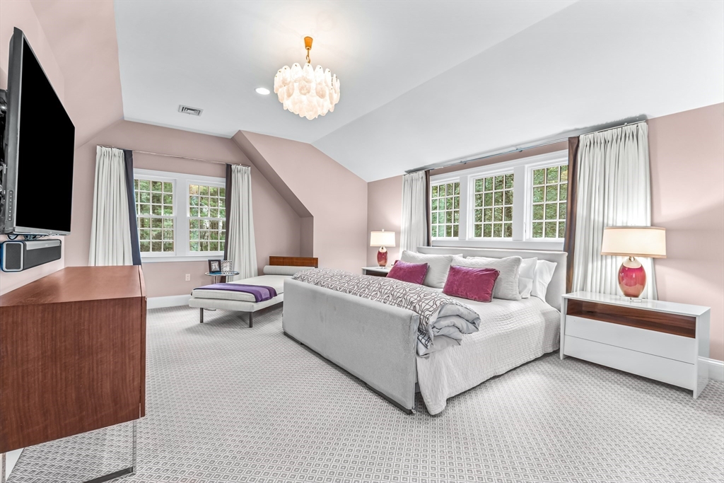 22 Chadwick Rd, Weston