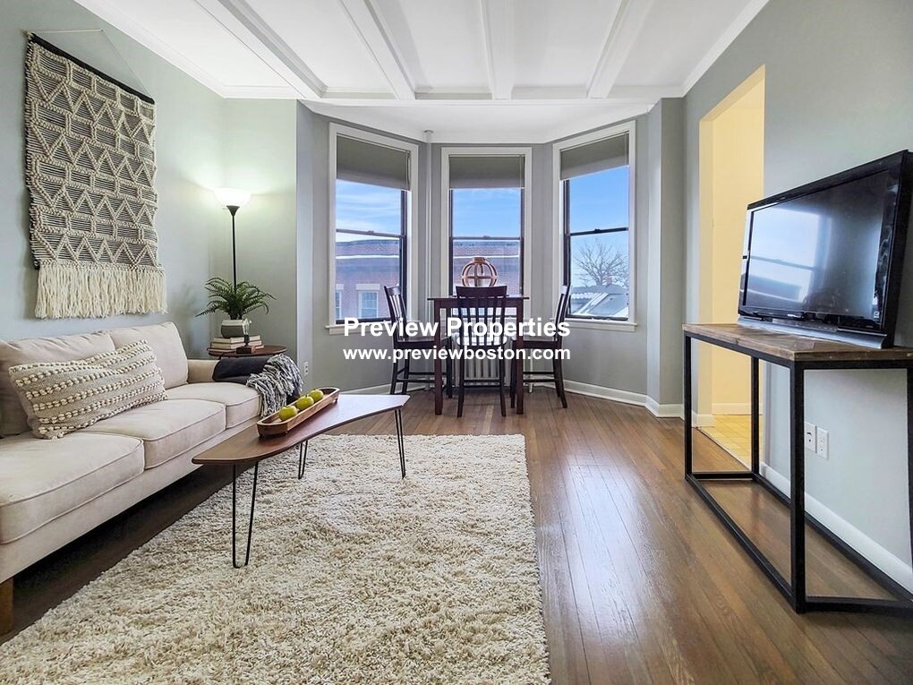 26 Commonwealth Ter, Brighton