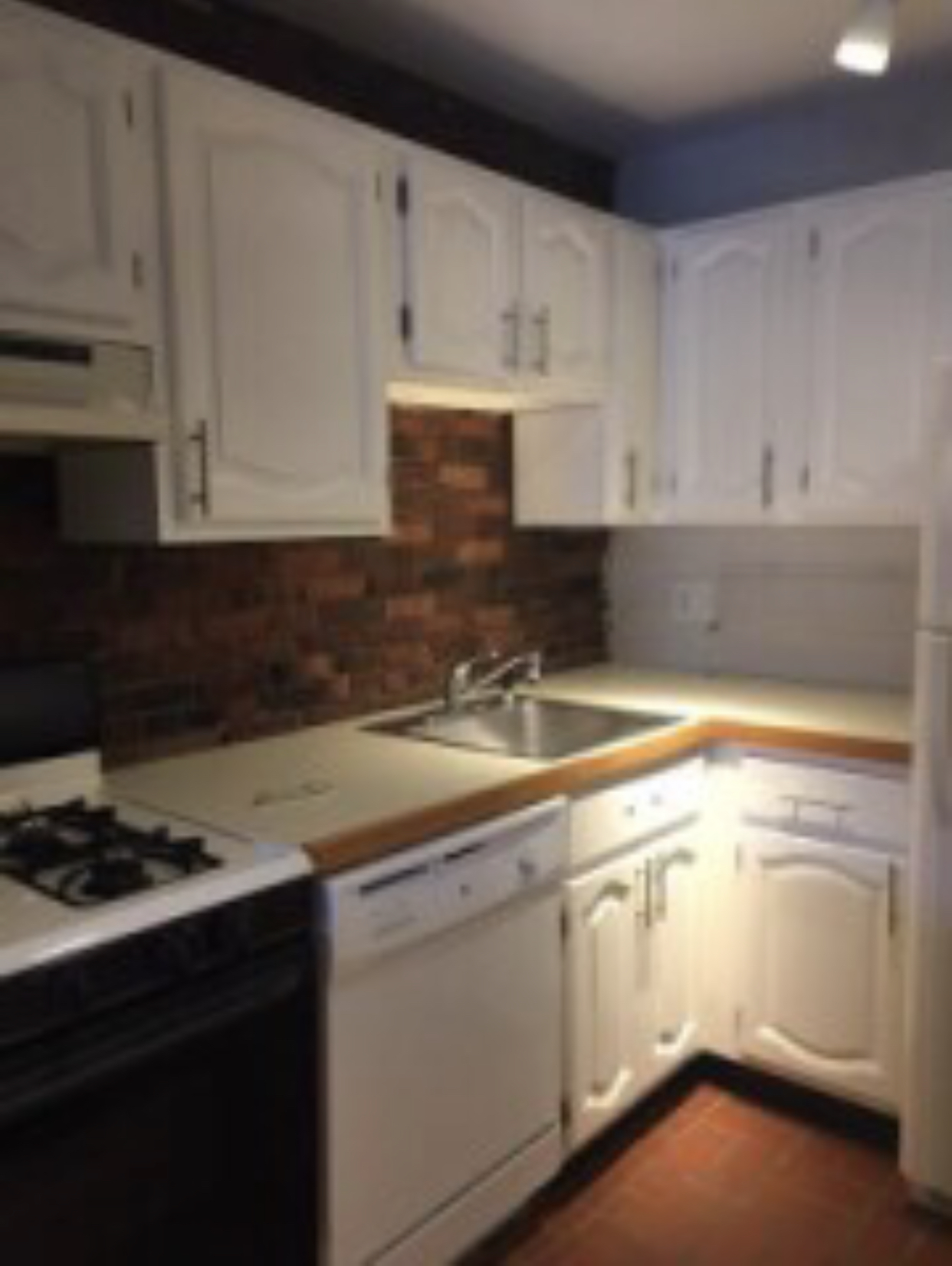 1 bed, 1 bath apartment for rent at 19 Albemarle Unit St, Back Bay — photo 2 of 3