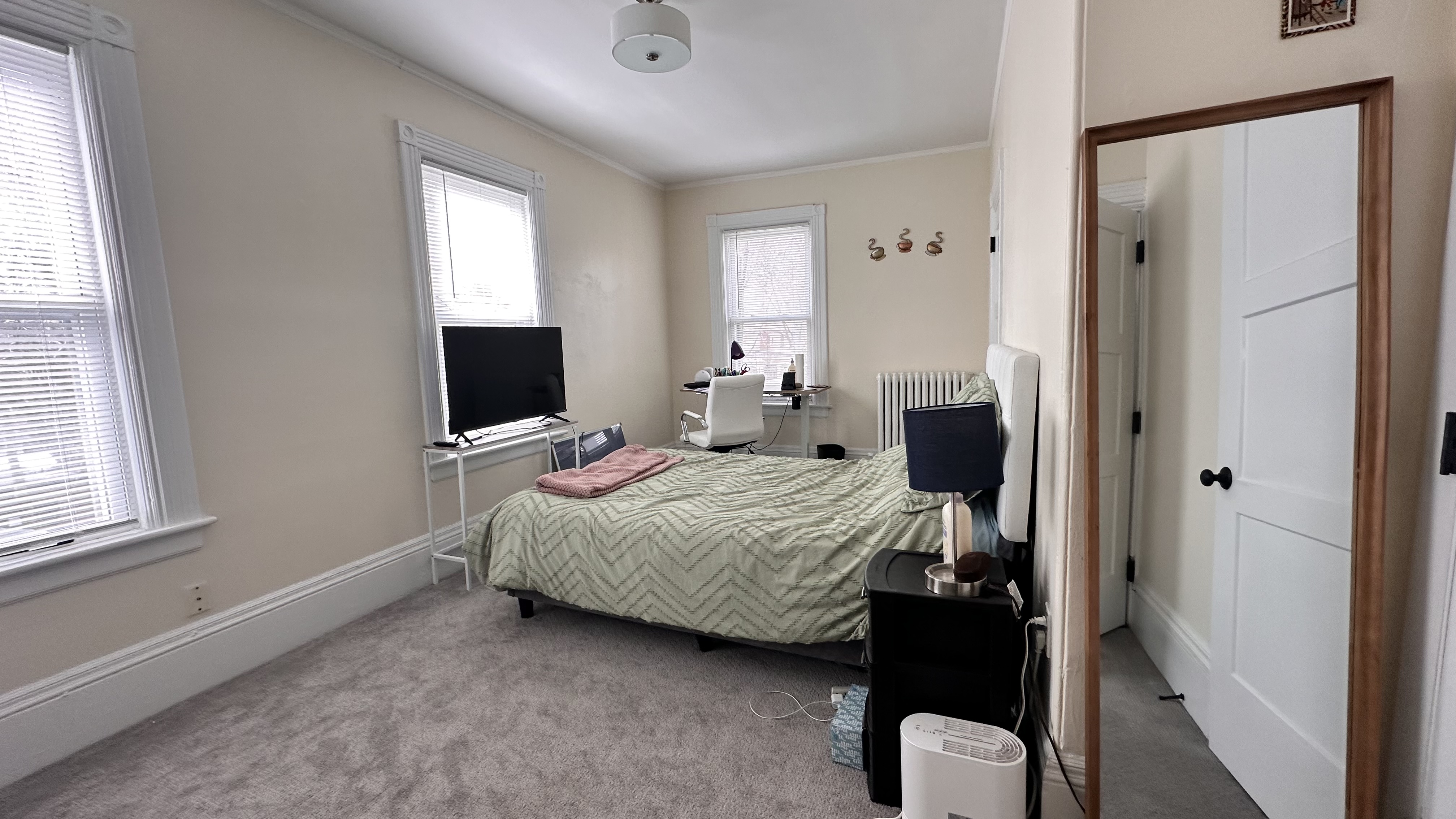 5 bed, 2 bath apartment for rent at 162 Babcock St Unit 3, Coolidge Corner — photo 16 of 19